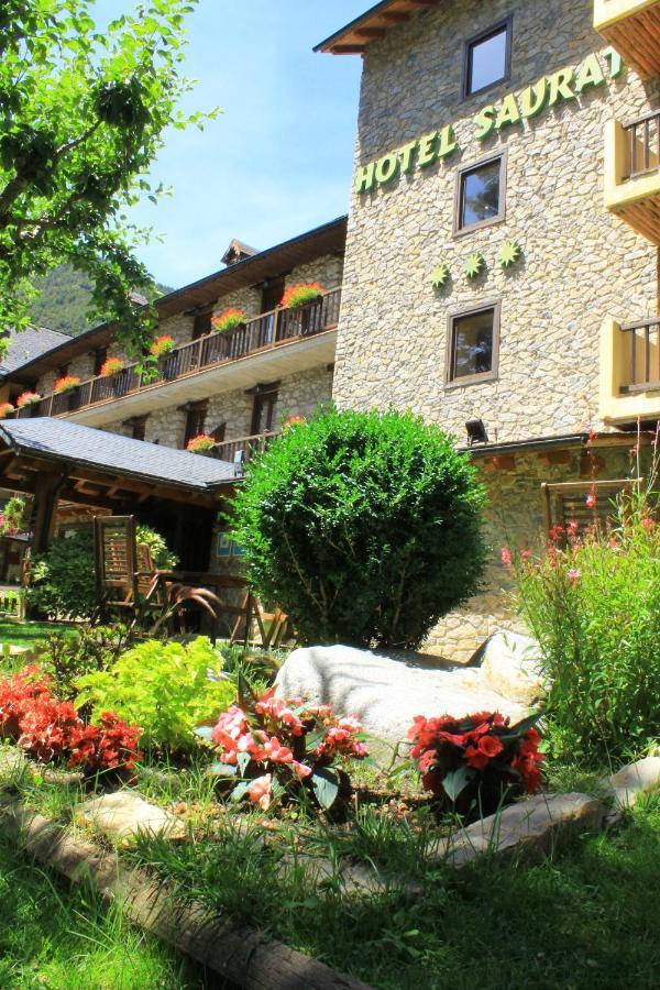 Hotel Saurat Еспот Екстер'єр фото